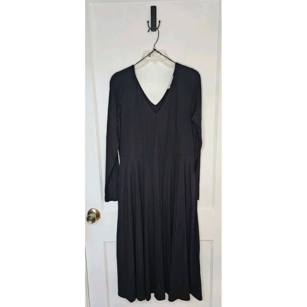 NWT Size XL The Commons Anica V-Neck Black Dress Stretch Comfy